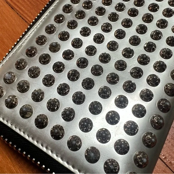 Rare Christian Louboutin silver studded wallet - Picture 7 of 7